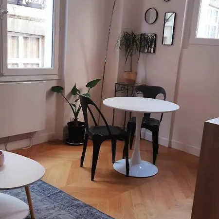Au Coeur Du Quartier Latin Paříž